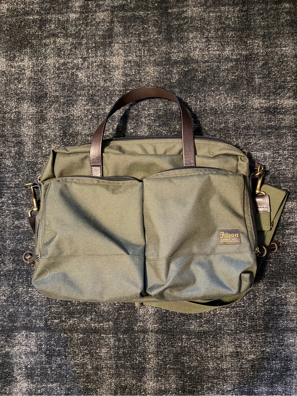 Filson Dryden Briefcase Otter Green 1000D Nylon Laptop Bag - Picture 4 of 9